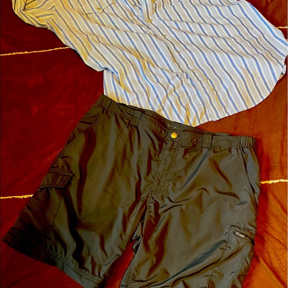 Columbia Other - Columbia Omni Shade Sun Protect Cargo Nylon Hiking Shorts, Black | 42/10